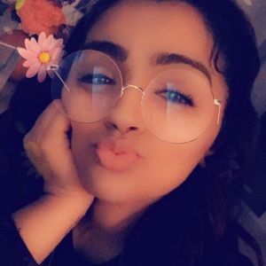 Meet your Posher, Julissa